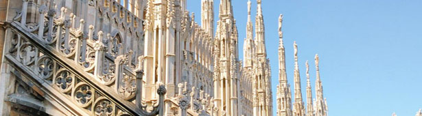 The_terraces_of_the_Milan_Cathedral_guided_tour.jpg